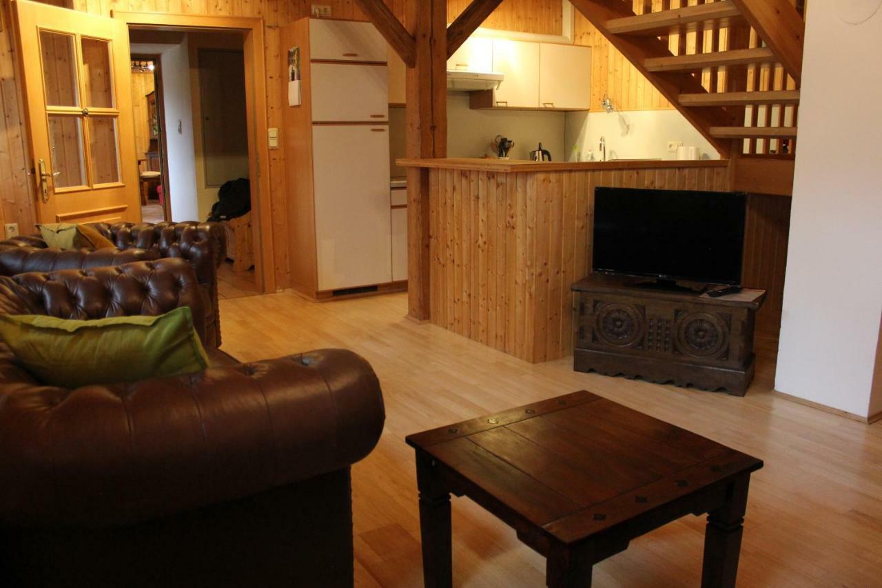Ferienwohnung Zum Alten Forsthaus Messern Luaran gambar