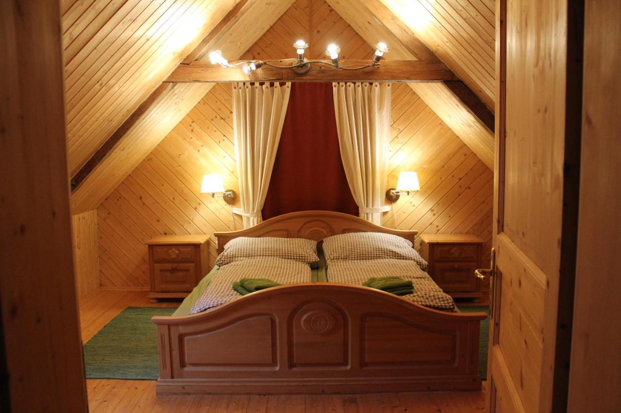 Ferienwohnung Zum Alten Forsthaus Messern Luaran gambar